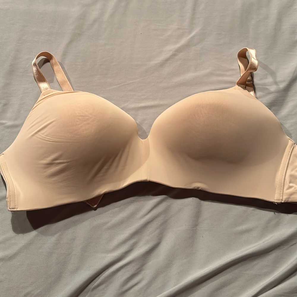 Women's Bliss Lightly Lined Wirefree Bra - Auden™ Soft Beige 38DDD